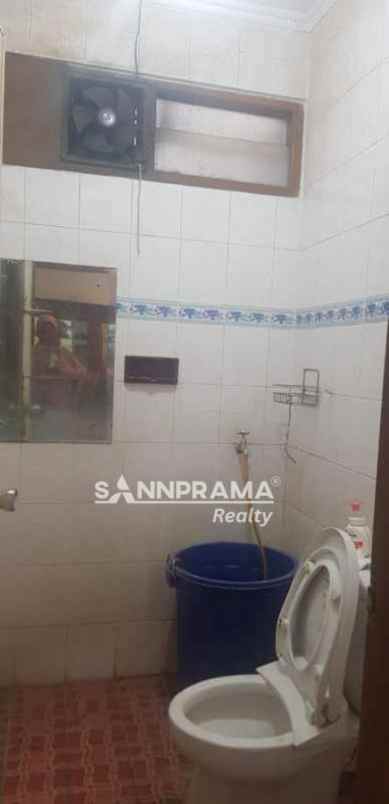 rumah 2 lantai luas 250m2 di tanah baru depok ashiml