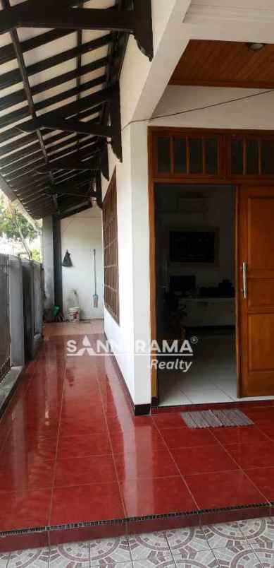 rumah 2 lantai luas 250m2 di tanah baru depok ashiml