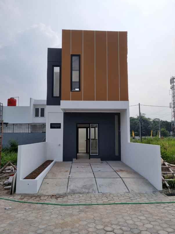 rumah 2 lantai ready unit siap huni di bekasi utara