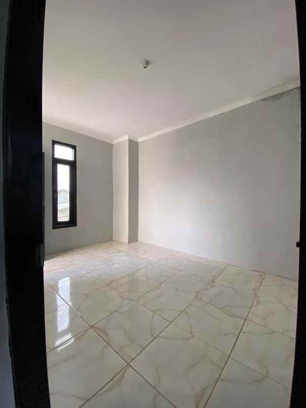 rumah 2 lantai termurah