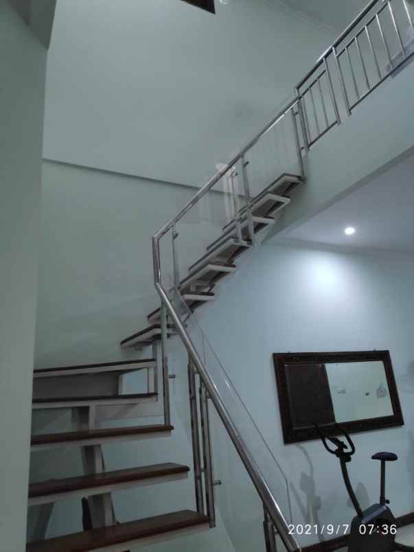 rumah 2 lt kawasan elit gema pesona estate depok