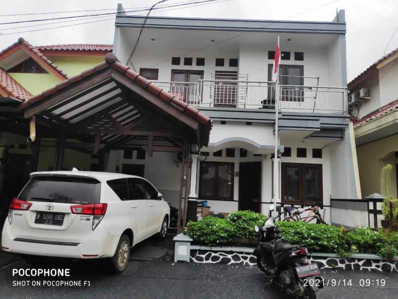 rumah 2 lt kawasan elit gema pesona estate depok