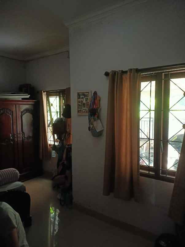 rumah 2lt cash kpr dalam perumahan puri mas depok