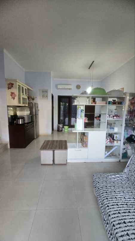 rumah araya 2 galaxy bumi permai strategis siap huni