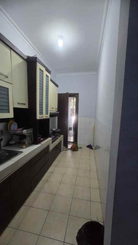 rumah araya 2 galaxy bumi permai strategis siap huni