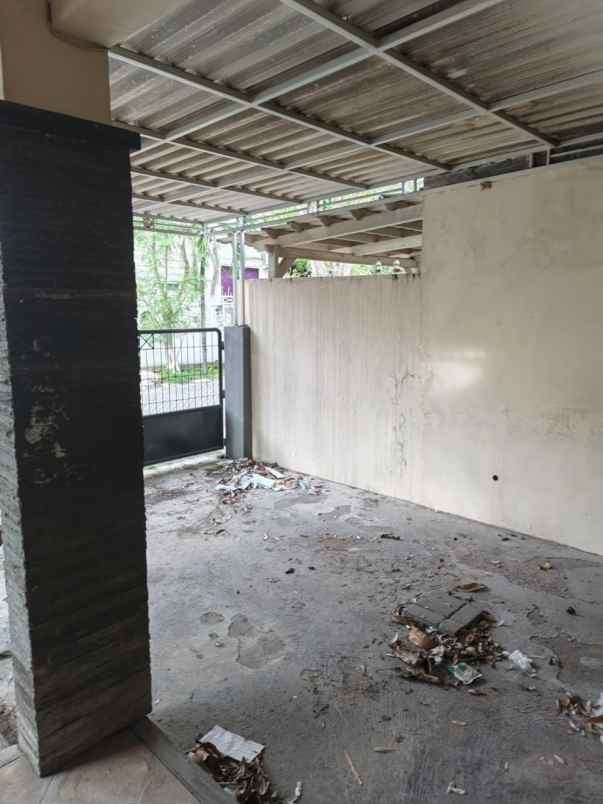 rumah babatan pratama shm