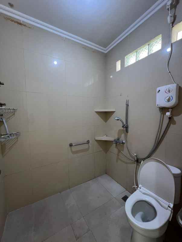 rumah bagus dekat mall di villa galaxy bekasi selatan