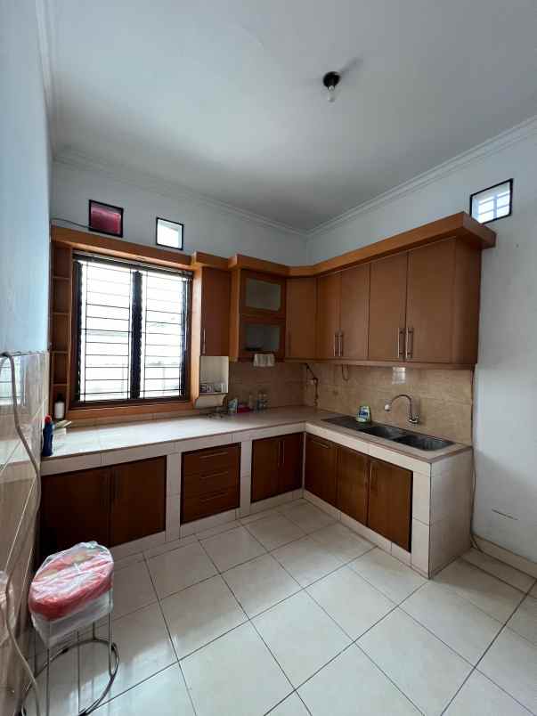 rumah bagus dekat mall di villa galaxy bekasi selatan