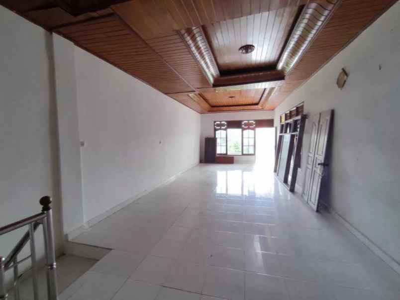 rumah bagus siap huni di jalan merdeka raya kuta