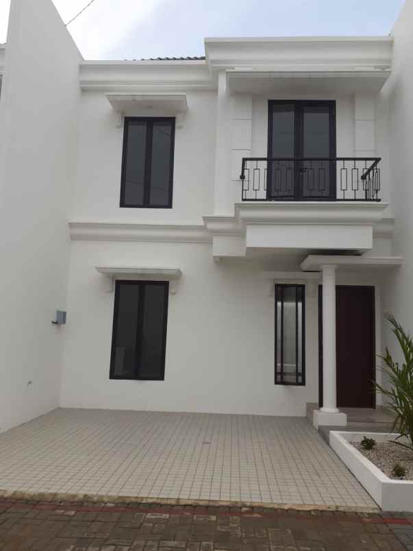 rumah baru 2 lantai idrus home bekasi dijual
