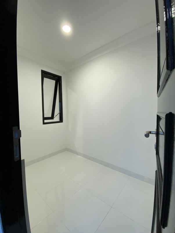 rumah baru dalam cluster di cibubur jakarta timur