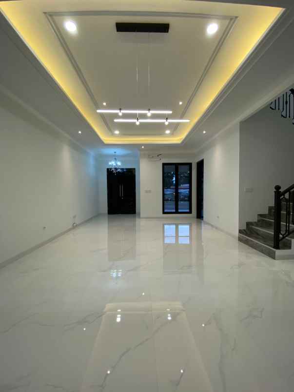 rumah baru dalam cluster di cibubur jakarta timur