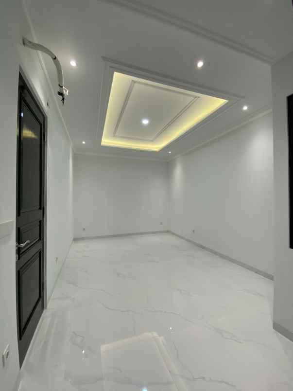 rumah baru dalam cluster di cibubur jakarta timur