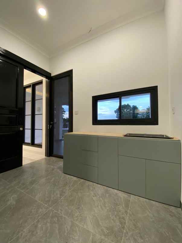 rumah baru dalam cluster di cibubur jakarta timur