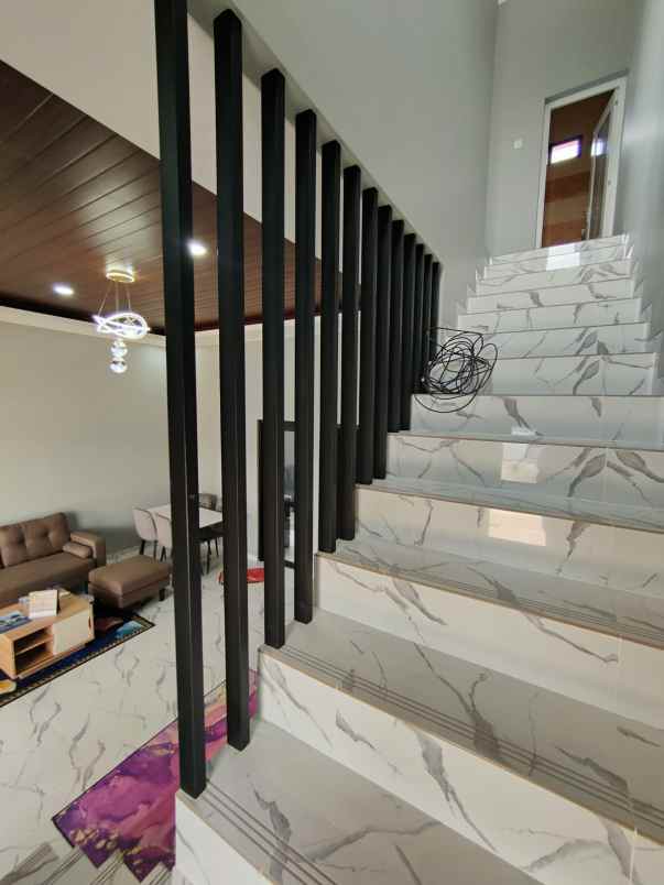 rumah baru dalam cluster di pondok kelapa jaktim