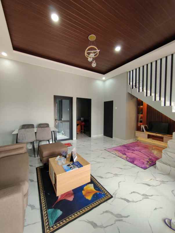 rumah baru dalam cluster di pondok kelapa jaktim