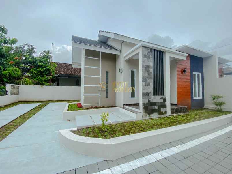 rumah baru minimalis modern di prambanan siap huni