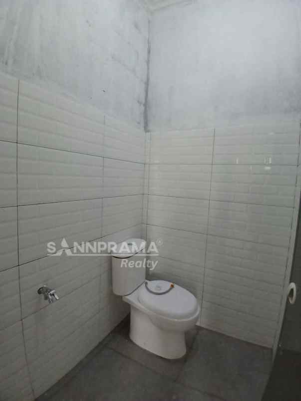 rumah baru strategis di pitara pancoran mas depok iml