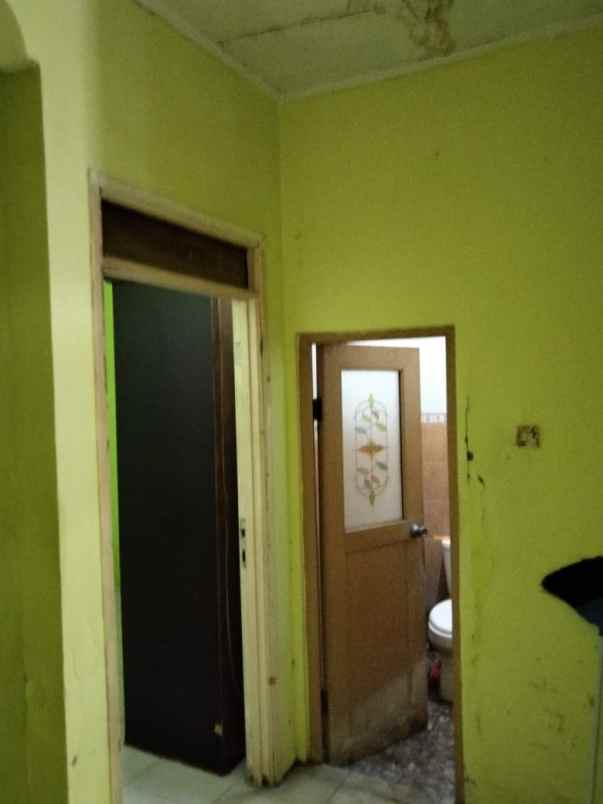 rumah bawah pasaran dan strategis di sukmajaya depok