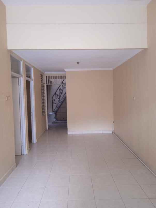 rumah belakang mall kelapa gading