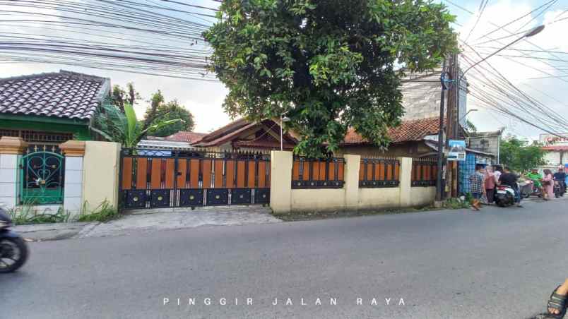 rumah besar dan tanah 542 m2 jual murah