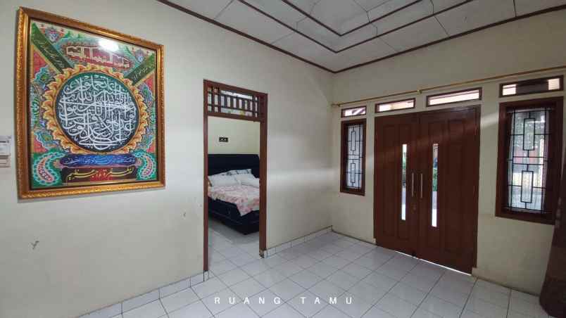 rumah besar dan tanah 542 m2 jual murah