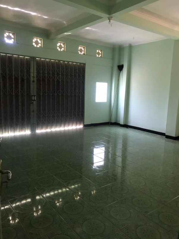 rumah besar tanah luas di berbah sleman