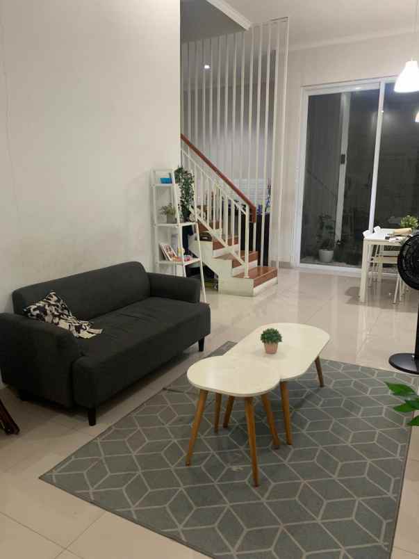 rumah cantik 4 kt pancoran mas depok