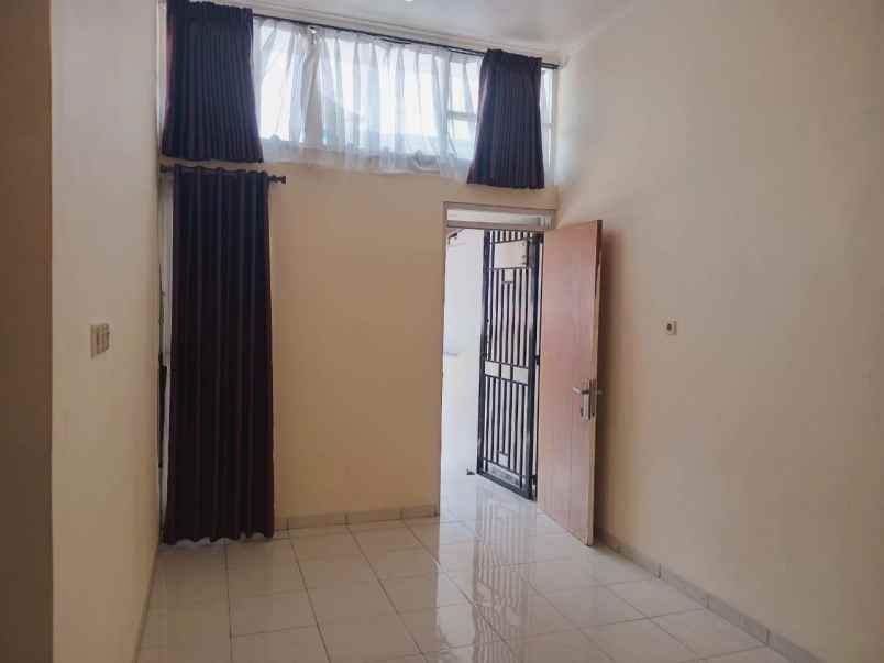 rumah cilengkrang ujung berung bandung