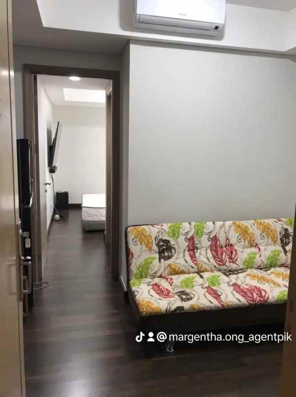 rumah cleveland pik2 hadap selatan