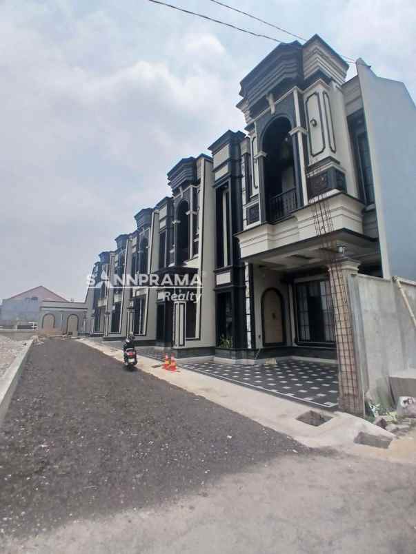 rumah cluster 2 lsntai di kemang sukmajaya depok