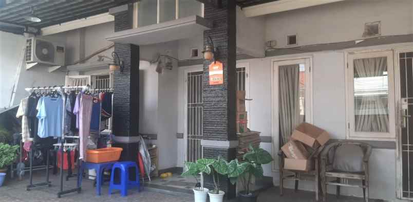 rumah cluster taman sari kota