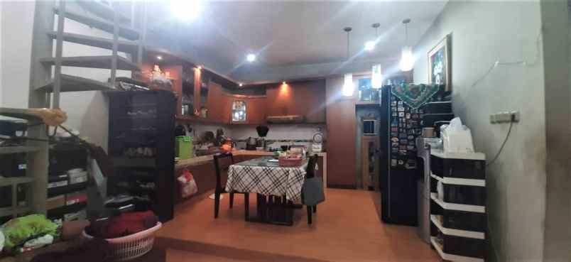 rumah cluster taman sari kota