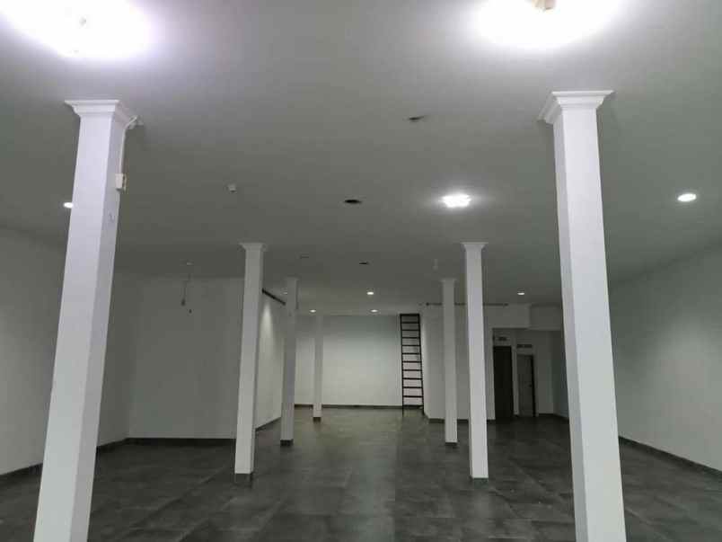 rumah cocok tinggal dan kantor area duren tiga