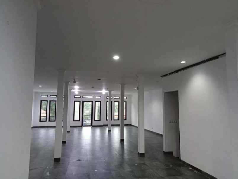 rumah cocok tinggal dan kantor area duren tiga