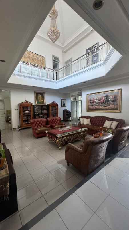 rumah di cigadung kodya bandung bebas banjir strategis