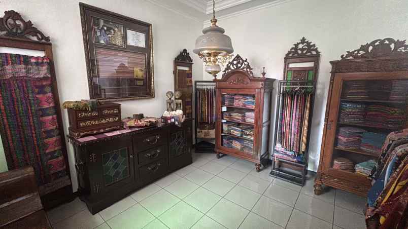 rumah di cigadung kodya bandung bebas banjir strategis