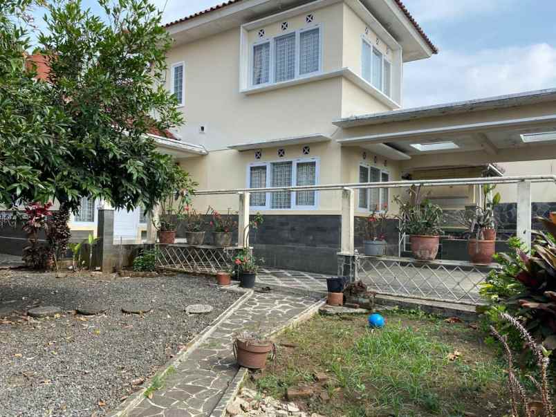 rumah di komp dprd bandung barat parigi indah