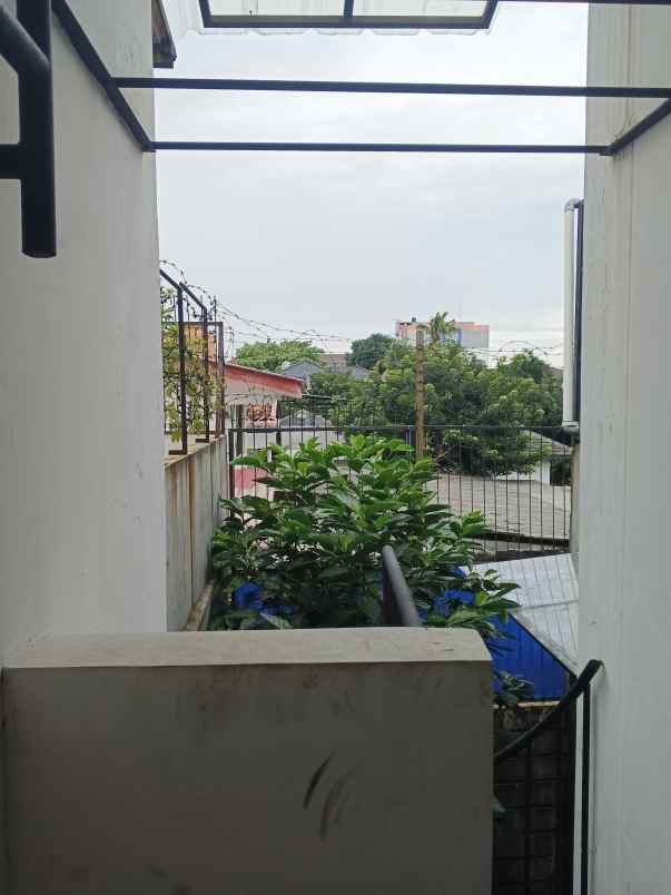 rumah dijual dekat dengan pintu tol jatiwaringin