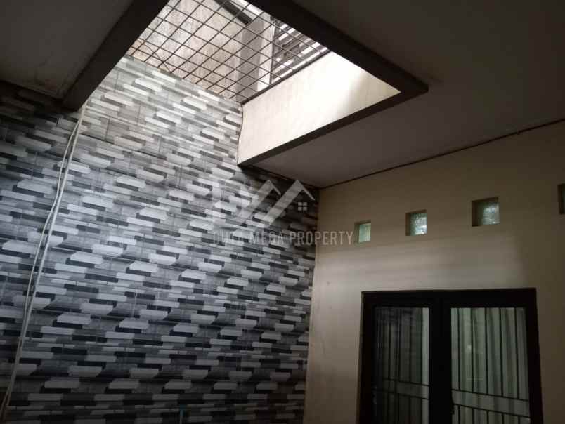 rumah dijual di villa melati mas tangerang selatan