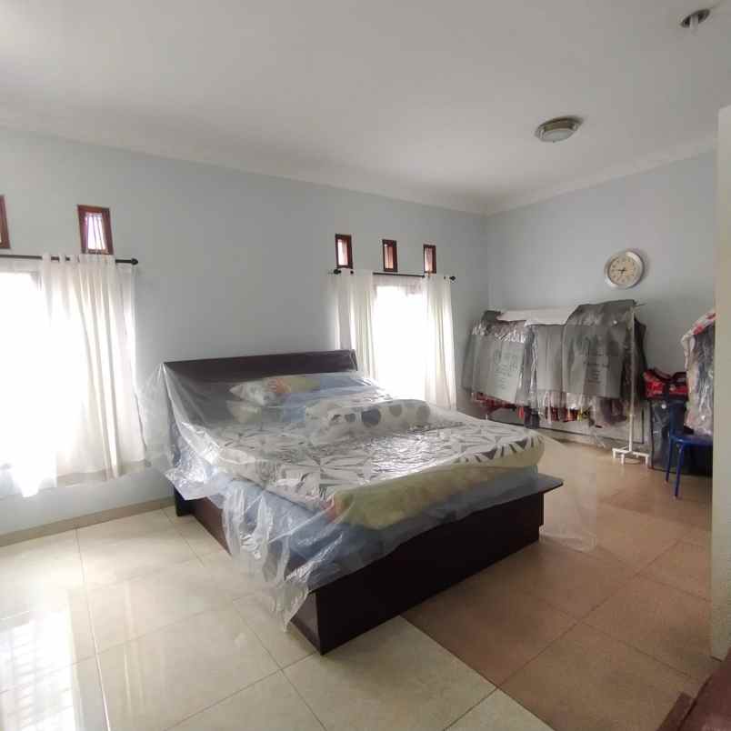rumah full furnished di komp dprd bandung barat
