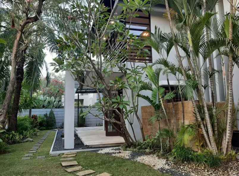 rumah graha famili jual sewa murah siap huni