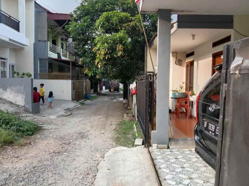 rumah hook kav pertanian dekat kampus jgu depok