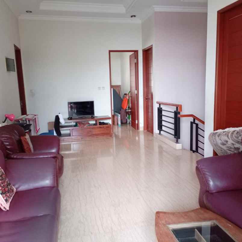 rumah jagakarsa