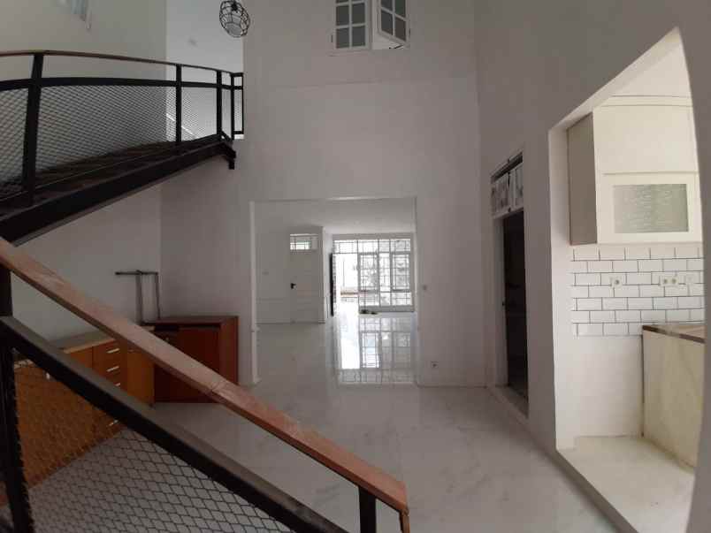 rumah jalan bojong koneng atas