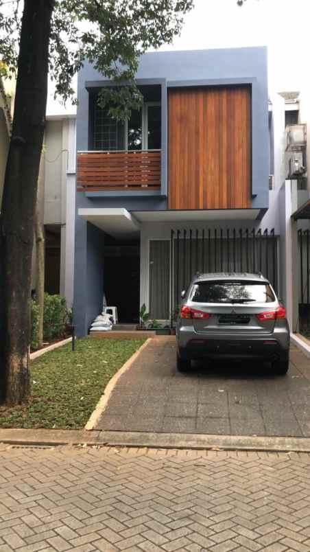 rumah jl dillenia 1 joglo