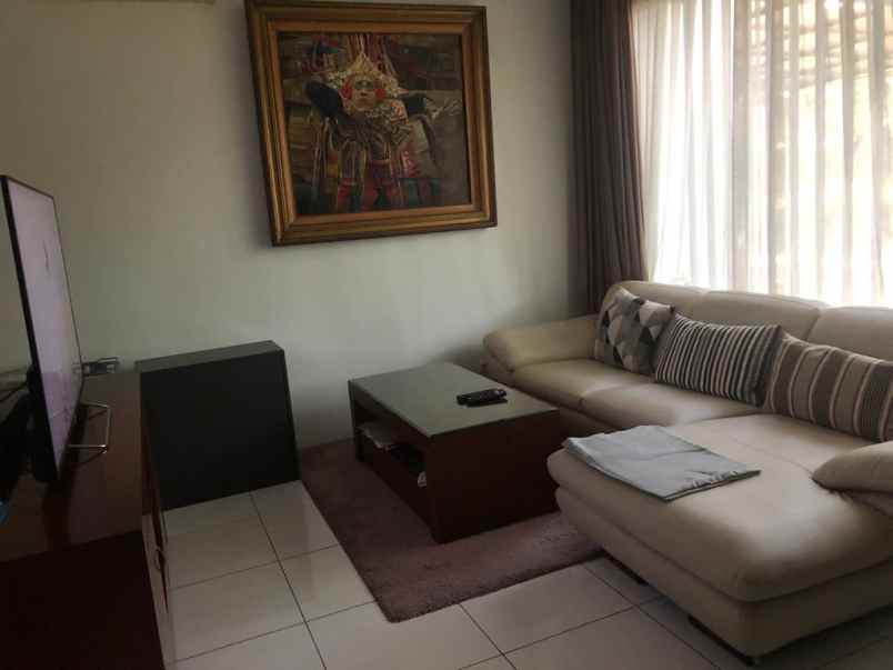 rumah jl dillenia 1 joglo