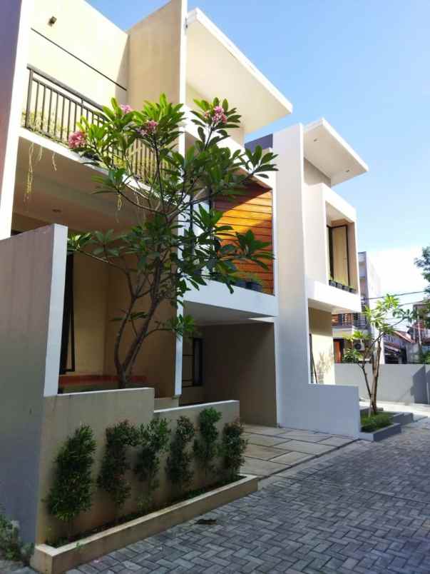 rumah jl eretan condet