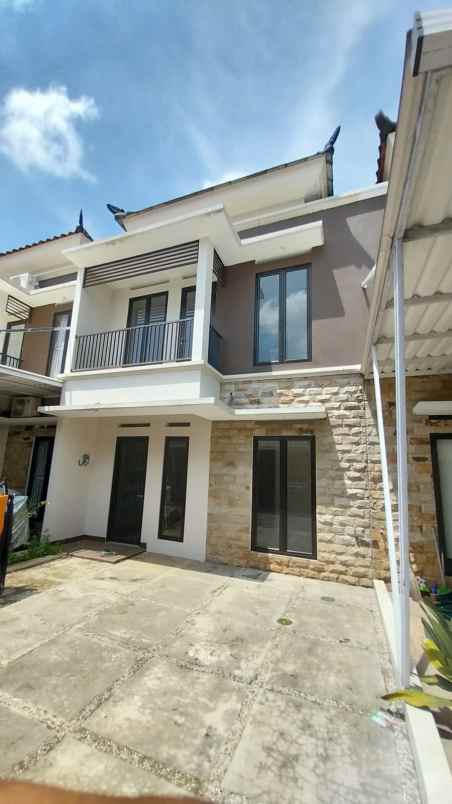 rumah jl raya pasir putih