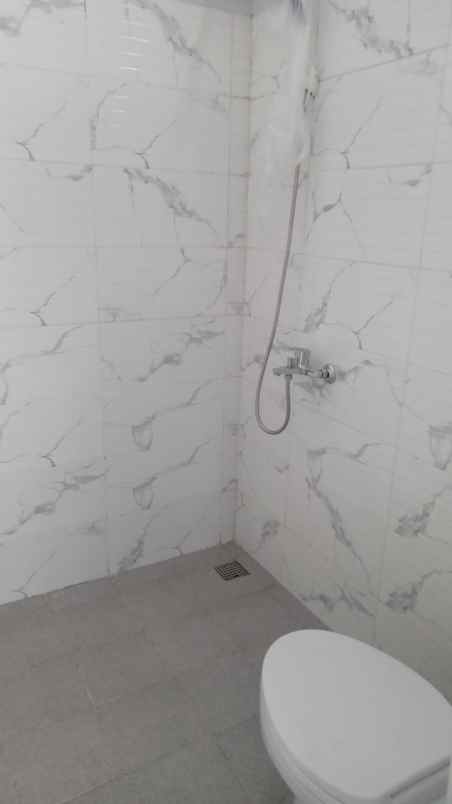 rumah jl raya pasir putih